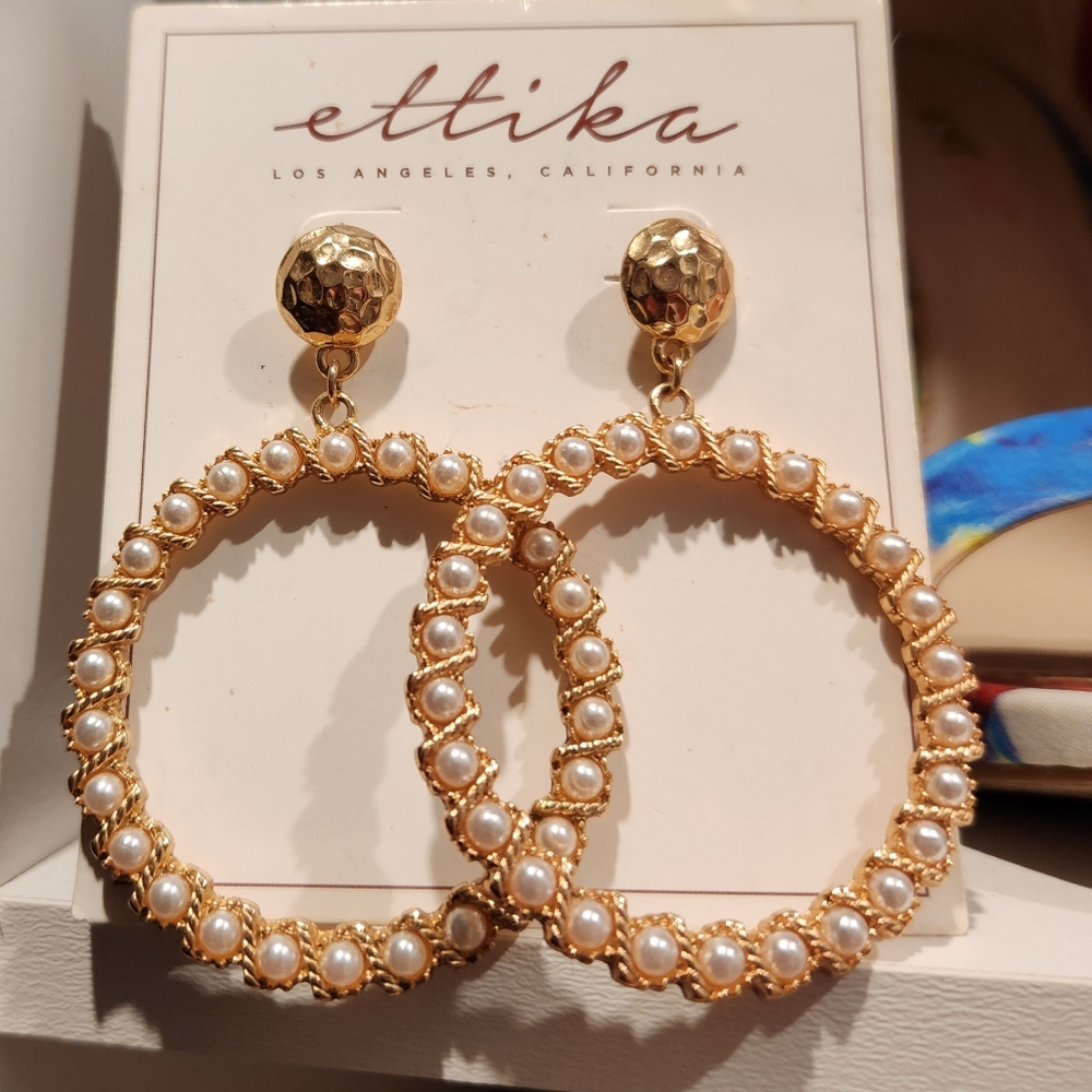 Cyclical Pearl Drop Hoop Earrings In Gold